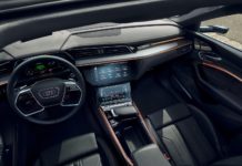 Το νέο SUV Audi e-tron αναμένεται στην Ελλάδα το 2019 με πολλές καινοτομίες