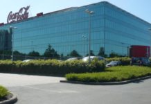 Η Coca-Cola προχωρά και υιοθετεί ευρέως τα EVs