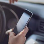 Βρυξέλλες: Θα απαγορεύσουν τα smartphones κατά την οδήγηση;