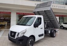 Nissan NV400 με ανατρεπόμενη καρότσα φόρτωσης