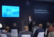 Τα στελέχη της Mercedes-Benz Trucks για το νέο Actros