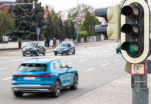 Η Audi συνδέεται με τους φωτεινούς σηματοδότες στην Ευρώπη