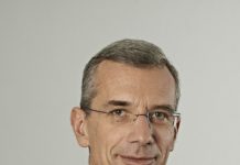 Ο Arnaud Deboeuf από τη Renault στο PSA Groupe