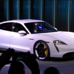 Η Porsche Taycan αποκαλύπτεται