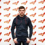 Το Carnext.com με τον οδηγό της Formula 1, Max Verstappen