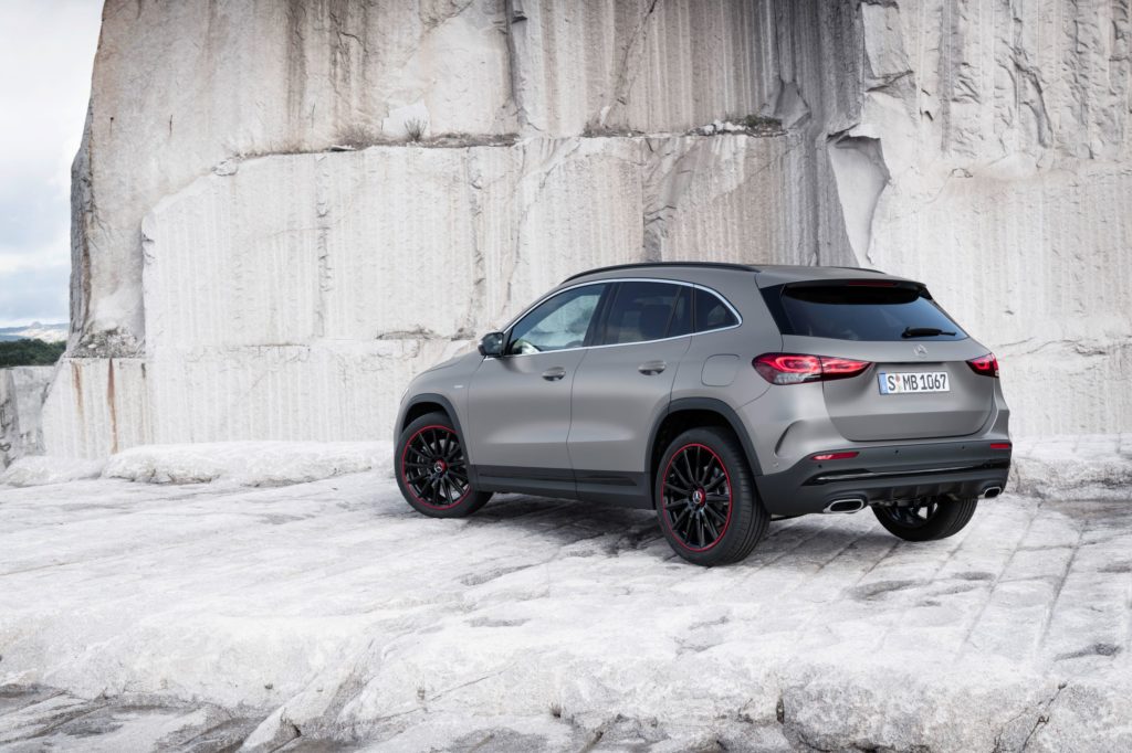 Mercedes-Benz GLA, Edition1, AMG Line, mountain grey MAGNO