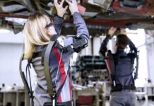 Δοκιμή εξωσκελετών στην παραγωγή της Audi