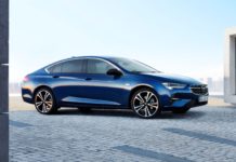 Opel Insignia με next-gen IntelliLux LED® Pixel Light