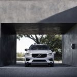 Η Volvo προσφέρει leasing με φορτιστή και NewMotion