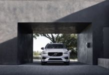 Η Volvo προσφέρει leasing με φορτιστή και NewMotion