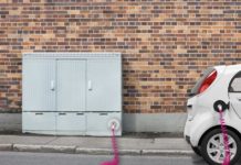 Προσαρμογή οδικών θαλάμων για φόρτιση EV