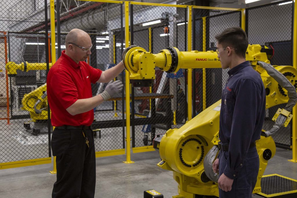 Η Nissan αναπτύσσει τις δεξιότητες των εργαζομένων της, σε ένα νέο τεχνολογικό κέντρο στις ΗΠΑ