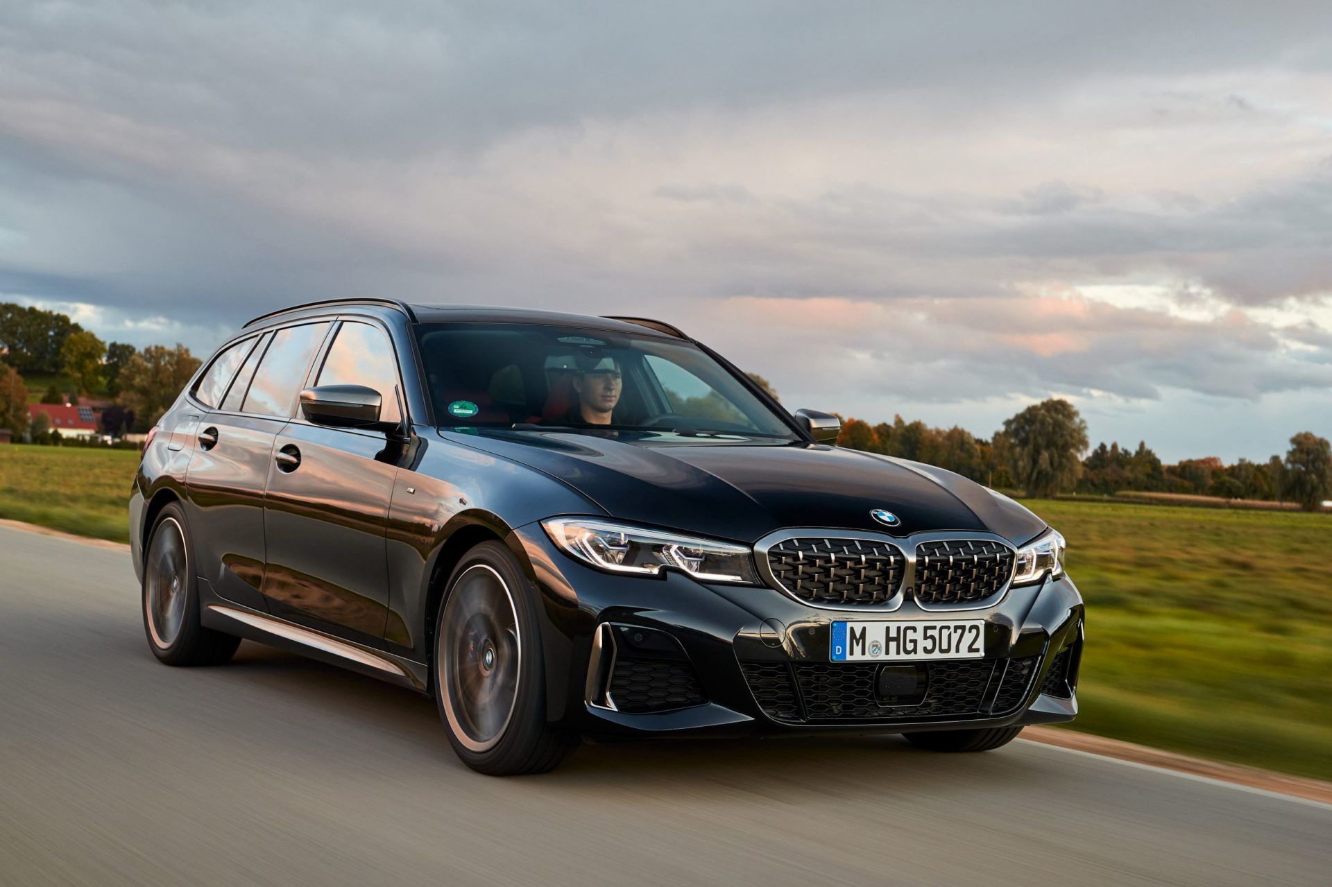 BMW M340d xDrive Sedan ή Touring, απόδοση και επιδόσεις FleetNews