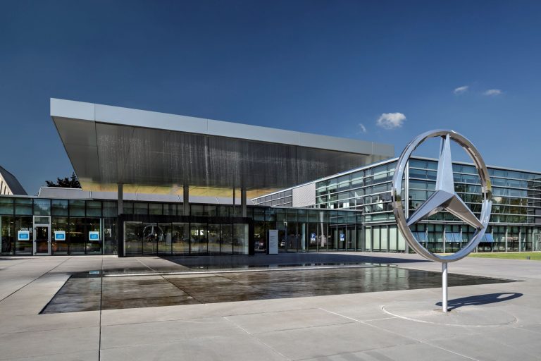 Daimler: 37,2 δισ. ευρώ έσοδα, πωλήσεις 644.300 οχημάτων το πρώτο τρίμηνο του 2020