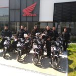 Ο Όμιλος Επιχειρήσεων Σαρακάκη υποστηρίζει τη Δημοτική Αστυνομία Ο Όμιλος Επιχειρήσεων Σαρακάκη παραχώρησε 15 καινούργια δίκυκλα Honda Supra GTR150 στη Δημοτική Αστυνομία, στη μάχη κατά του κορωνοϊού.