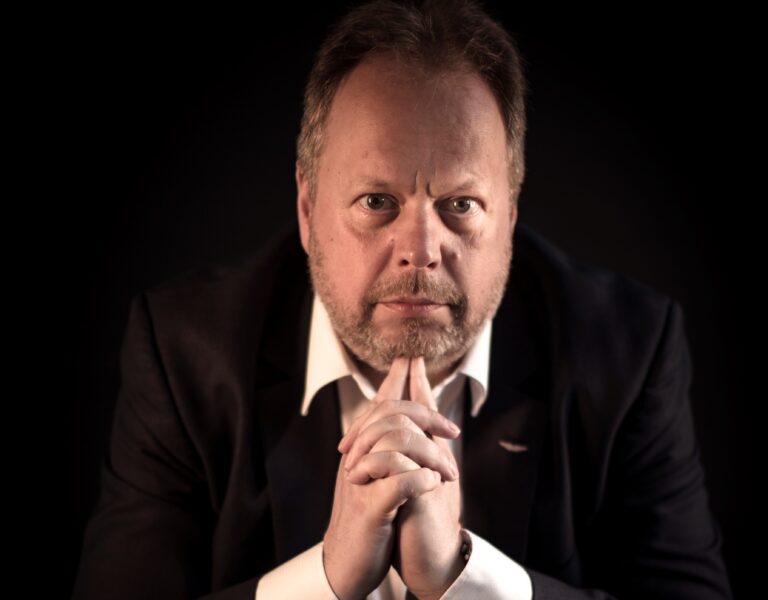 Ο Andy Palmer, CEO, Aston Martin