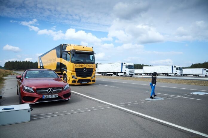 Mercedes-Benz Trucks: Η έρευνα ατυχημάτων διασφαλίζει την εξέλιξη
