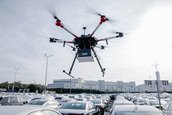 Πιλοτική χρήση drones στα logistics της Audi