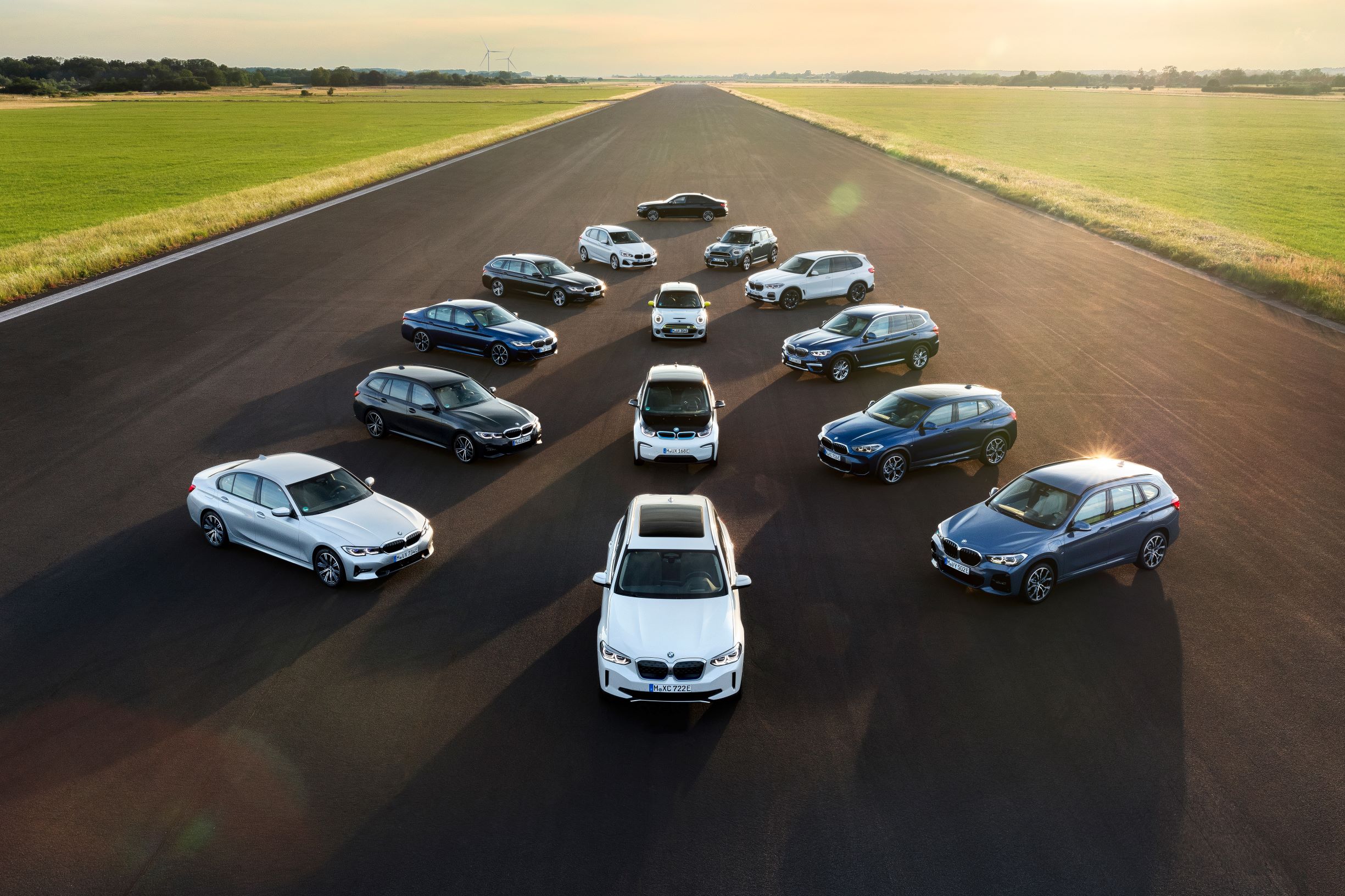 BMW Group: Πάνω από 7 εκατ. ηλεκτρικά οχήματα έως το 2030