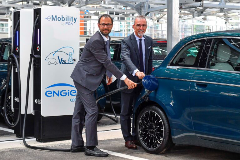 FCA e-Mobility: Εγκαίνια για το μεγαλύτερο δίκτυο V2G στον κόσμο
