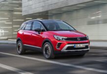 Το Crossland υιοθετεί το νέο ‘πρόσωπο’ της Opel Το Crossland υιοθετεί το νέο 'πρόσωπο' της Opel