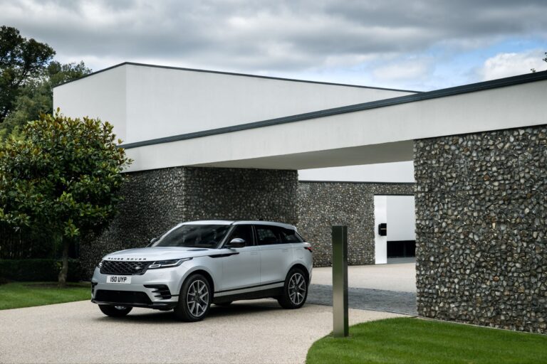 Το πρώτο plug-in υβριδικό Range Rover Velar