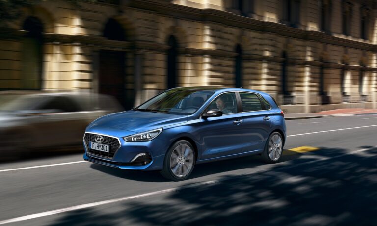 Νέο Hyundai i30, δυναμική σχεδίαση, hi-tech χαρακτηριστικά