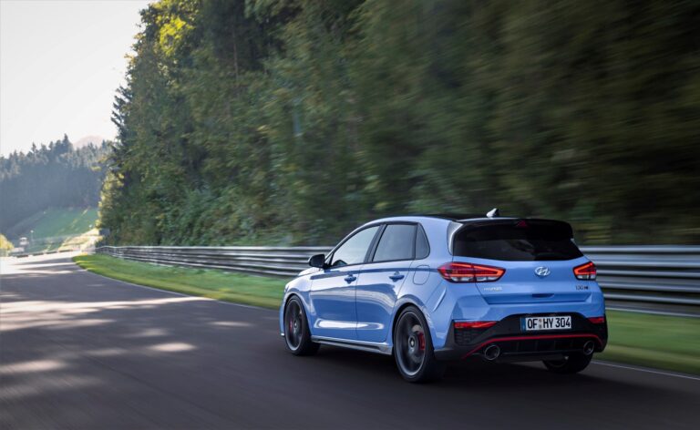 Nέο Hyundai i30 N με 8-τάχυτο κιβώτιο διπλού συμπλέκτη