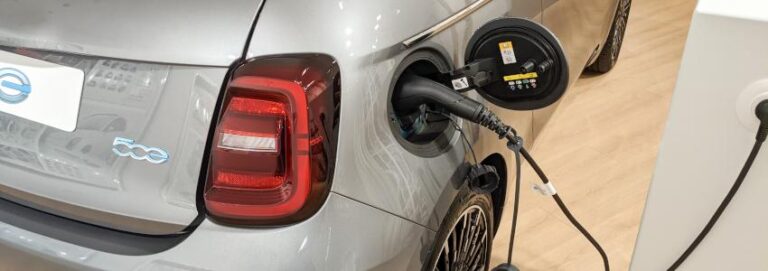 Η FCA συνεργάζεται με την NewMotion