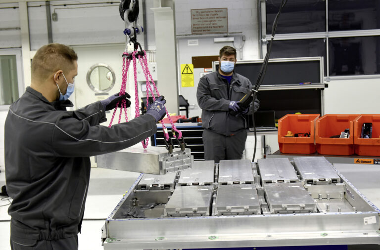 Πιλοτική μονάδα ανακύκλωσης μπαταριών ηλεκτρικών αυτοκινήτων της Volkswagen