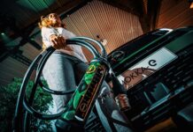 Το Opel Universal Charger απλοποιεί την ηλεκτροκίνηση