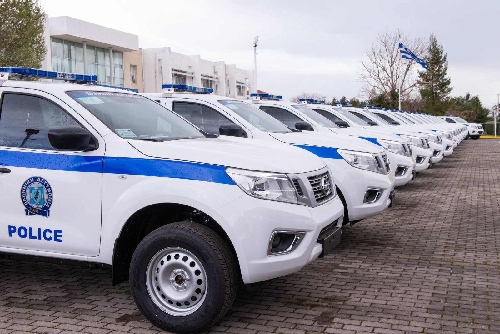 53 Nissan NAVARA για την Ελληνική Αστυνομία