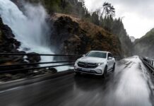 Περισσότερες υπηρεσίες για τα Mercedes-Benz και smart EQ