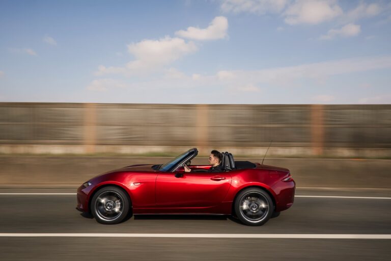 Απανωτές διακρίσεις για το Mazda MX-5