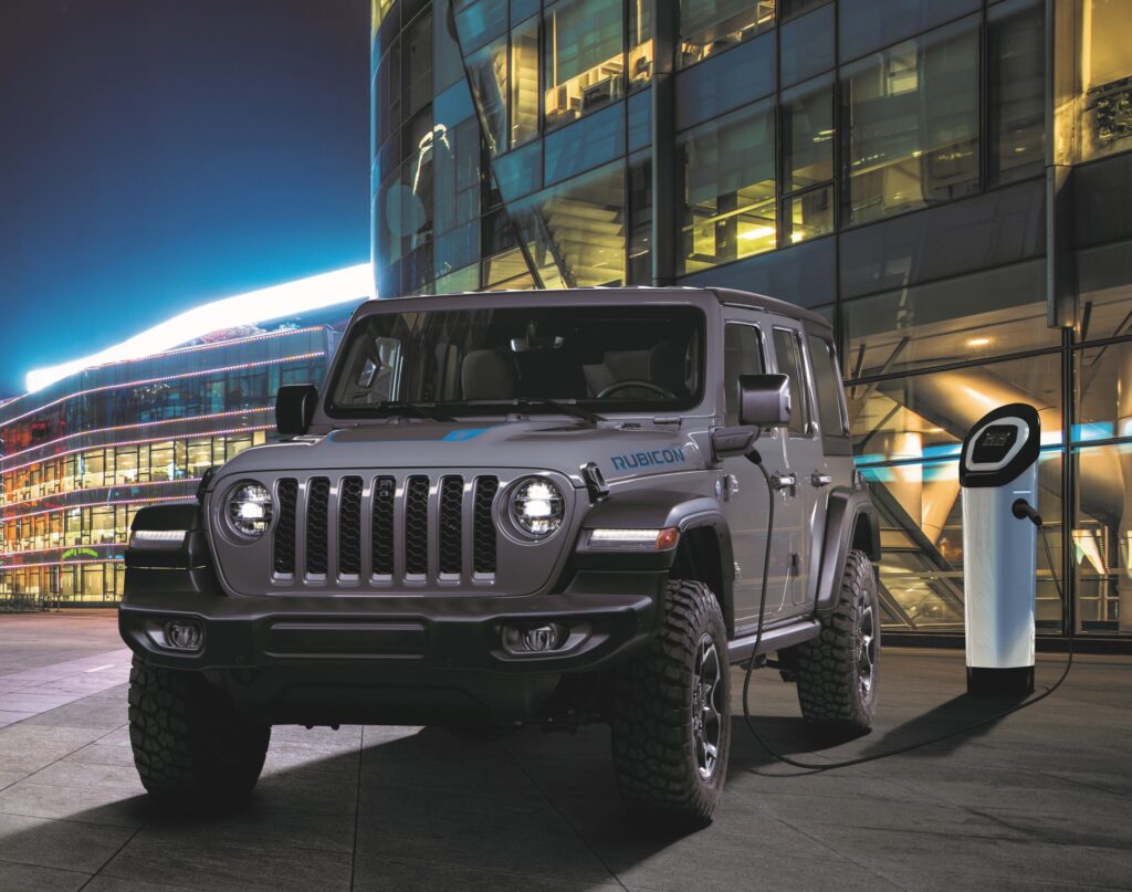 Έρχεται το νέο Plugin Hybrid Jeep Wrangler 4xe FleetNews