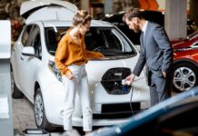 Πανεπιστημιακή έρευνα για τη μαζική υιοθέτηση EV Πανεπιστημιακή έρευνα για τη μαζική υιοθέτηση EV