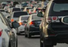 Σε ύφεση η ελληνική αγορά τον Αύγουστο