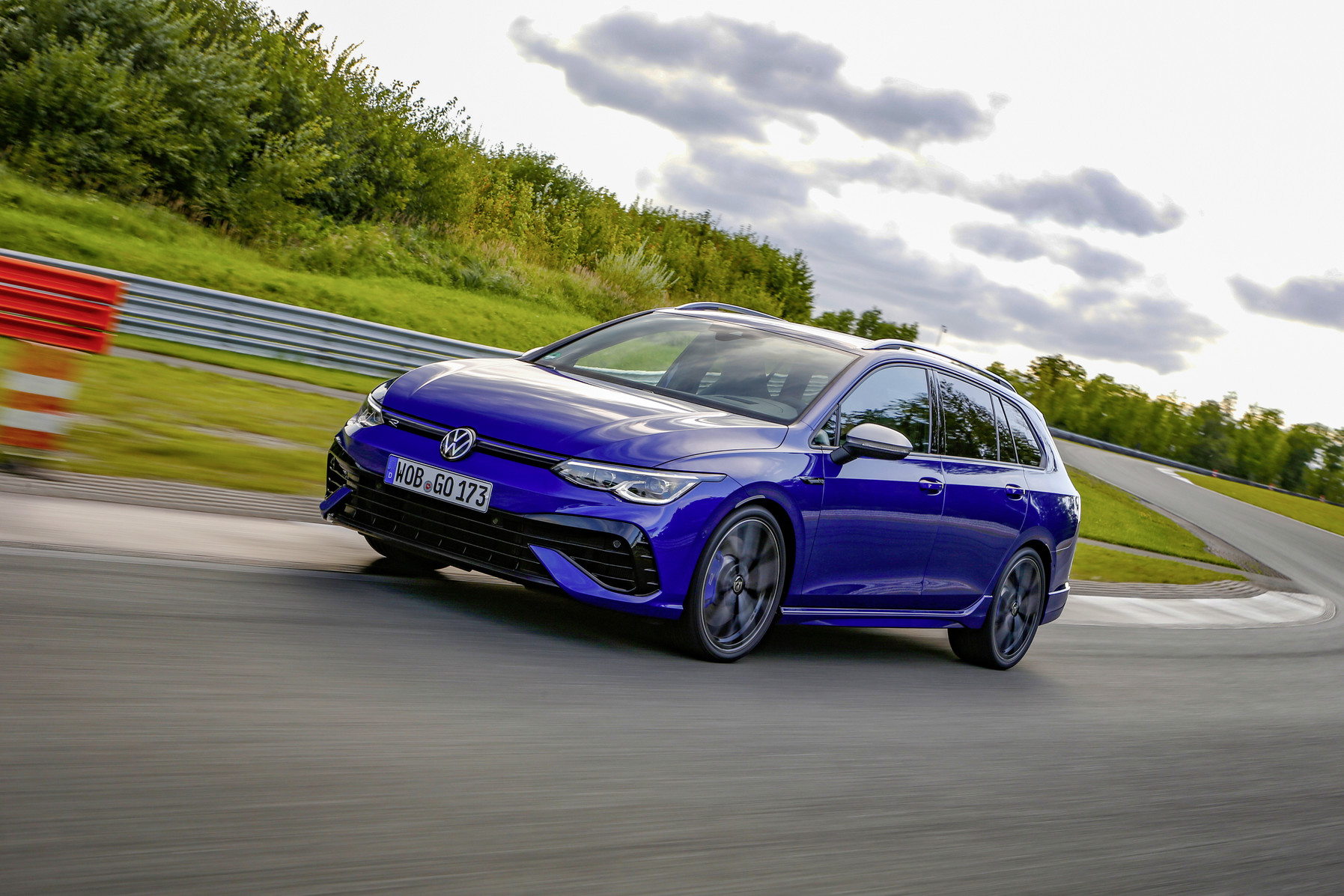 Νέο Golf R Estate, χαρισματικό και ισχυρό