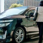 Elgrand: κινητό γραφείο συσκέψεων από την Nissan