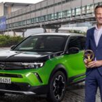 Το Opel Mokka-e με «Χρυσό Τιμόνι 2021»