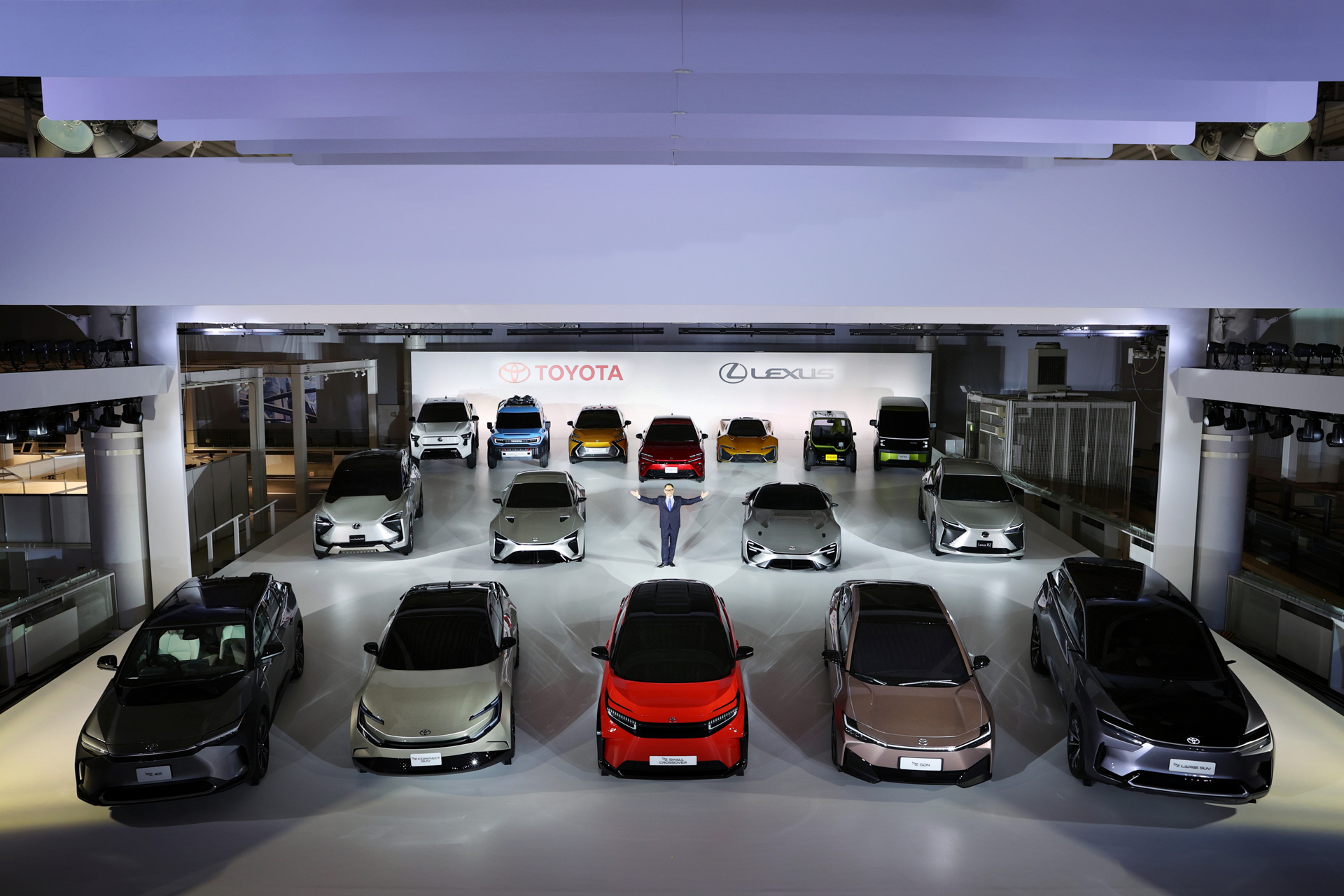 Τα σχέδια ηλεκτροκίνησης Toyota και Lexus