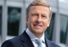 Ο Oliver Zipse επανεξελέγη Πρόεδρος της ACEA Ο Oliver Zipse επανεξελέγη Πρόεδρος της ACEA