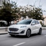 Οι οδηγοί του Ford Kuga Plug-In Hybrid μειώνουν τις εκπομπές