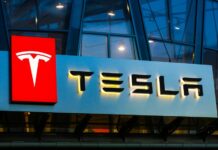 ΗΠΑ-Tesla: Πρώην εργαζόμενοι κατέθεσαν αγωγή