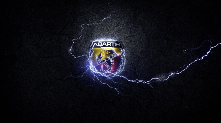 Abarth Performance Creator: Διαμορφώνει τον "Σκορπιό"