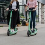 Η Bolt ωθεί τους χρήστες αυτοκινήτων στα σκούτερ