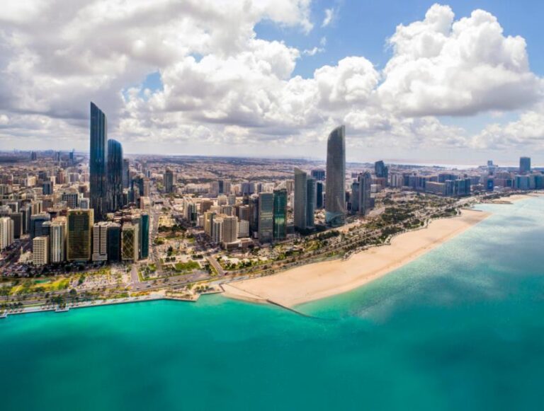 Δοκιμές ρομποταξί στα Ηνωμένα Αραβικά Εμιράτα