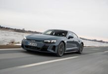 World Performance Car τo Audi e-tron GT