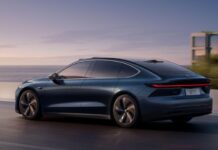 Η Nio θα παράγει smartphone για τους οδηγούς της