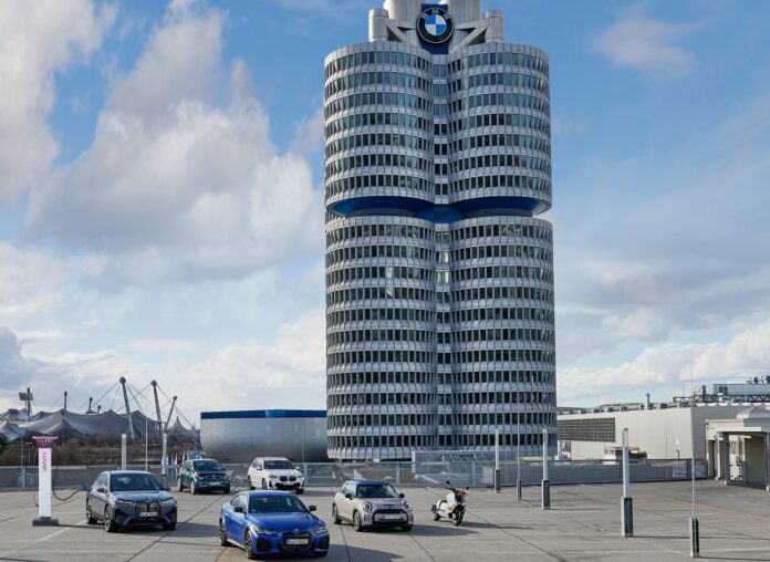 BMW Group: υπερδιπλασιάζει τις πωλήσεις EV